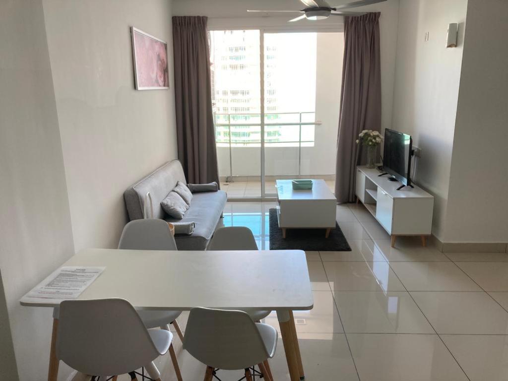 Mansion One Georgetown 2Br Seaview 7 Pax Apartamento Exterior foto