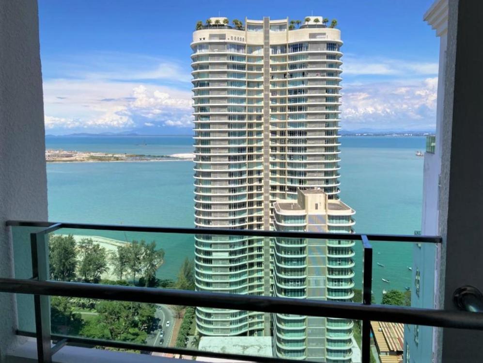 Mansion One Georgetown 2Br Seaview 7 Pax Apartamento Exterior foto